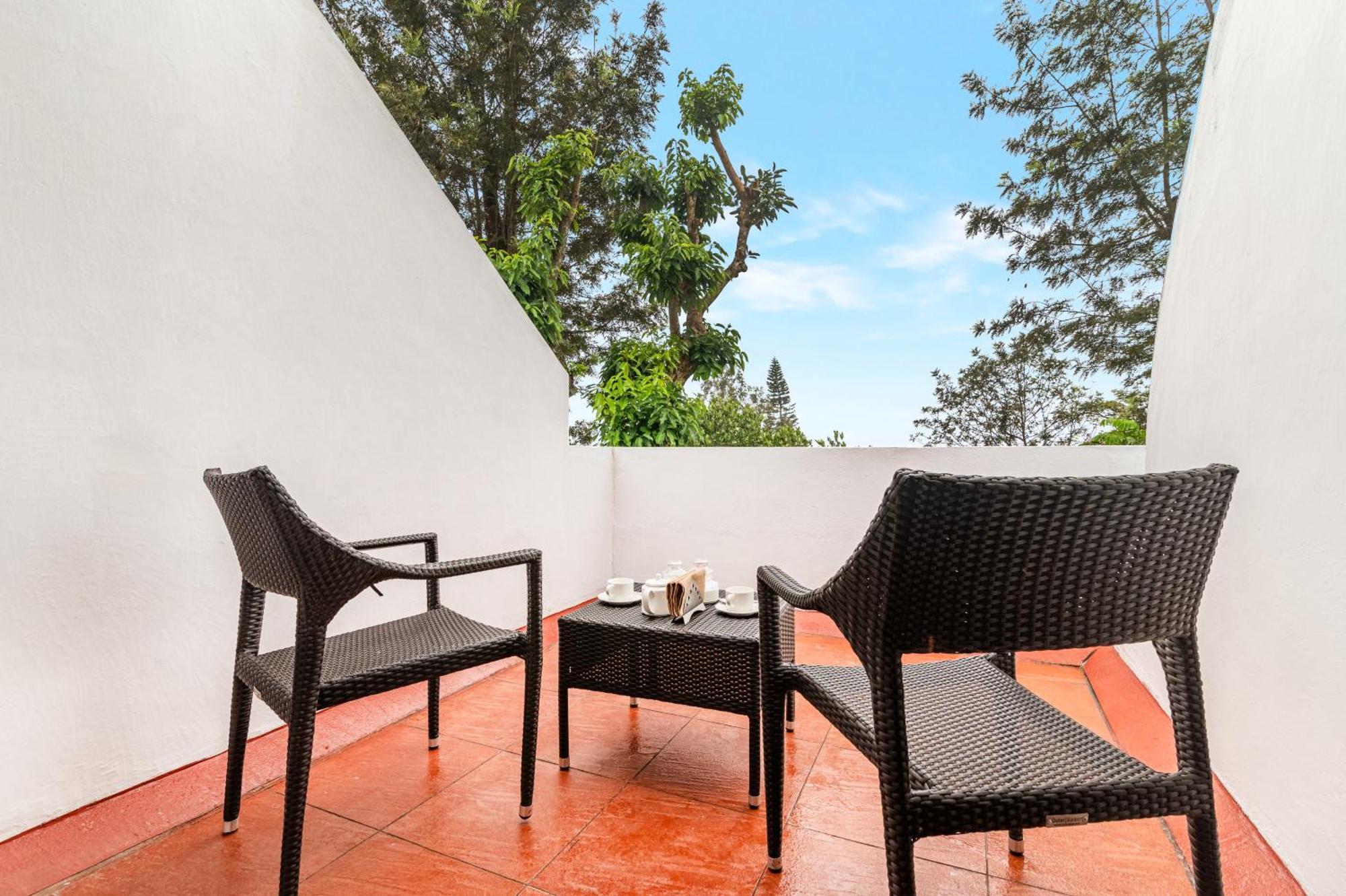 Hotel Sterling Yercaud Esterno foto