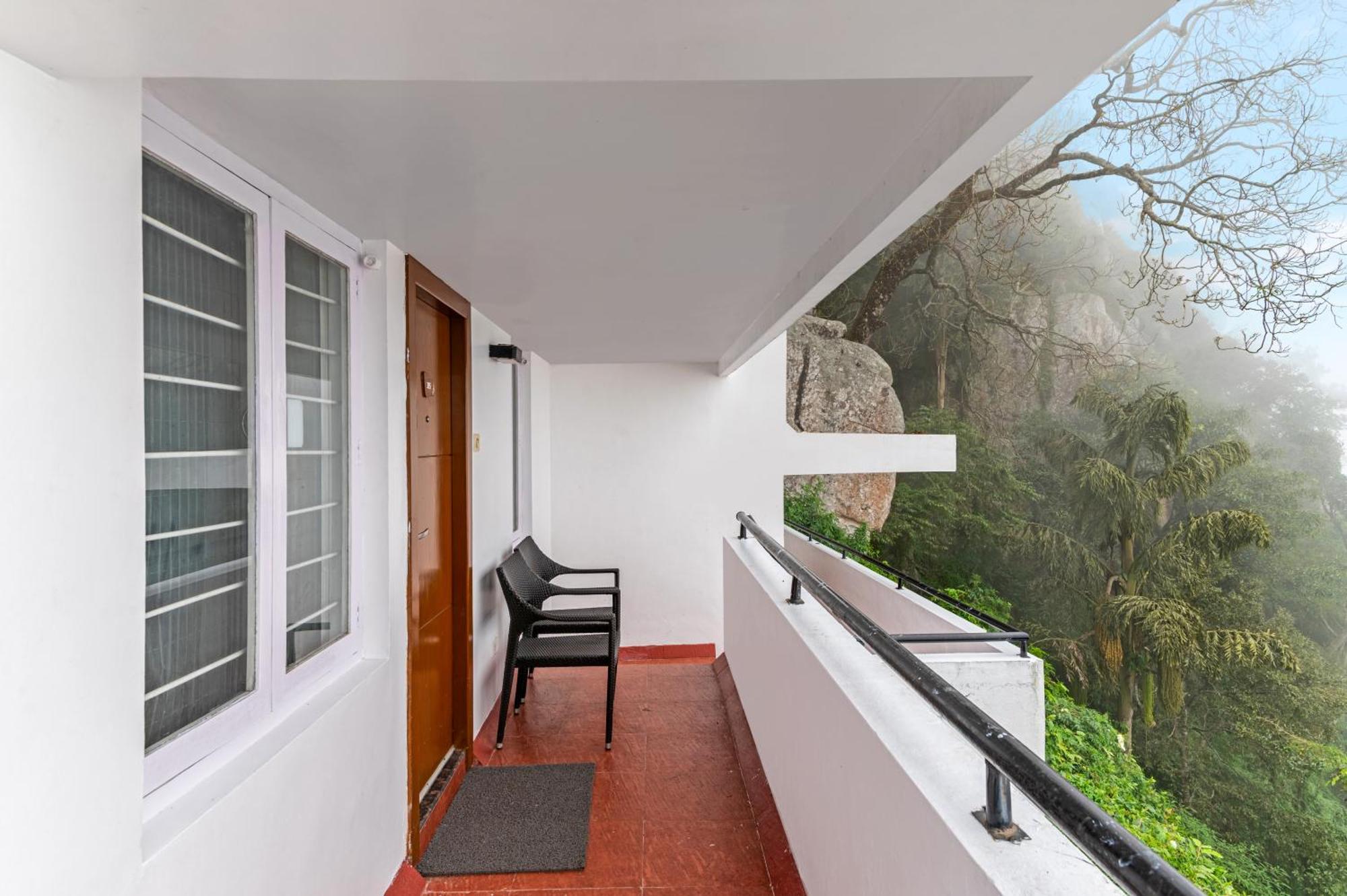 Hotel Sterling Yercaud Esterno foto