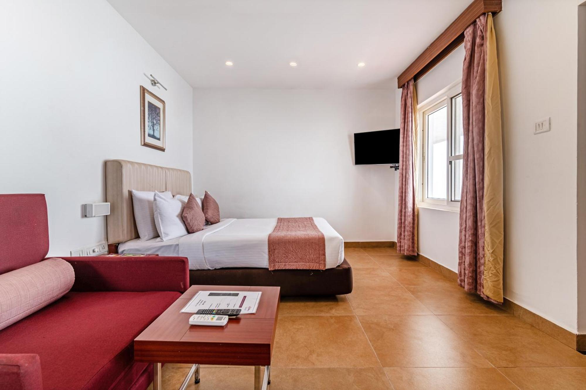 Hotel Sterling Yercaud Esterno foto