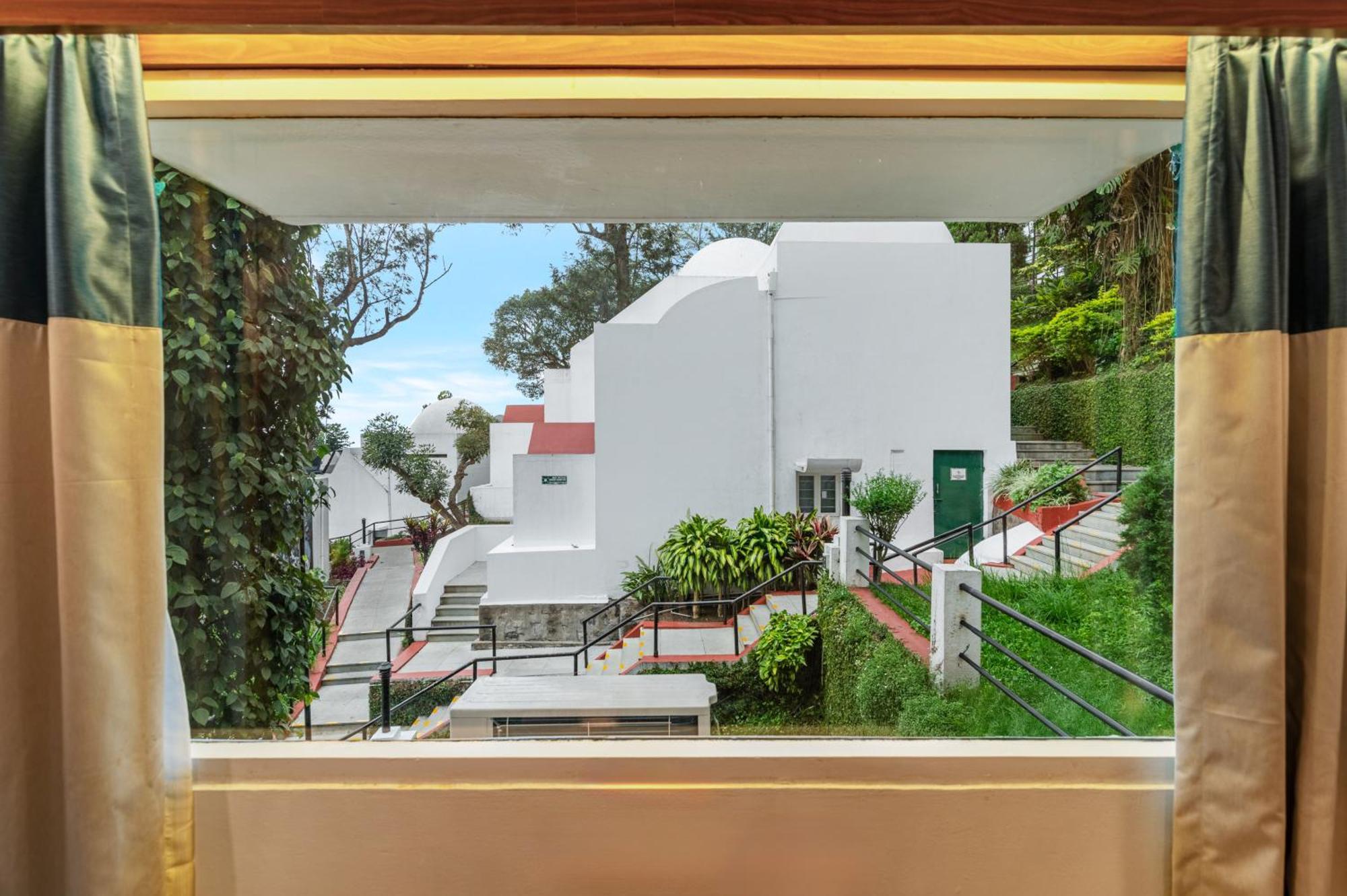 Hotel Sterling Yercaud Esterno foto